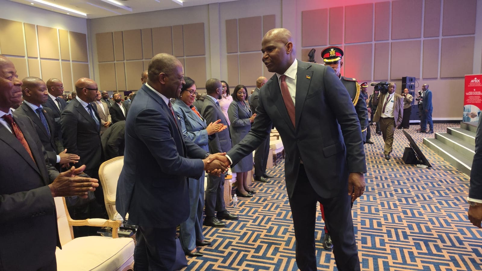 PRESIDENTE CHAPO INSTA SECTOR PRIVADO MOÇAMBICANO A ACELERAR NEGÓCIOS COM BOTSWANA